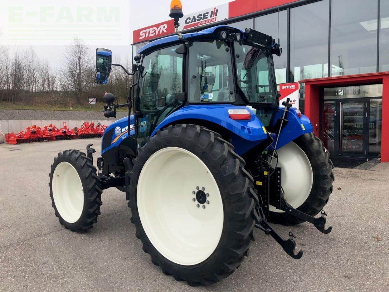 New Holland t4.55 stage v - Трактор: фото 4 New Holland t4.55 stage v - Трактор: фото 4