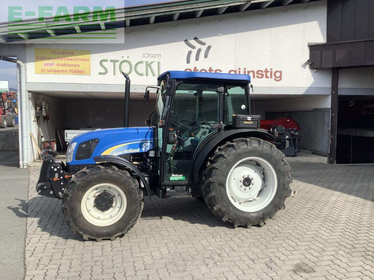 New Holland t4020 deluxe Deluxe - Трактор: фото 3 New Holland t4020 deluxe Deluxe - Трактор: фото 3