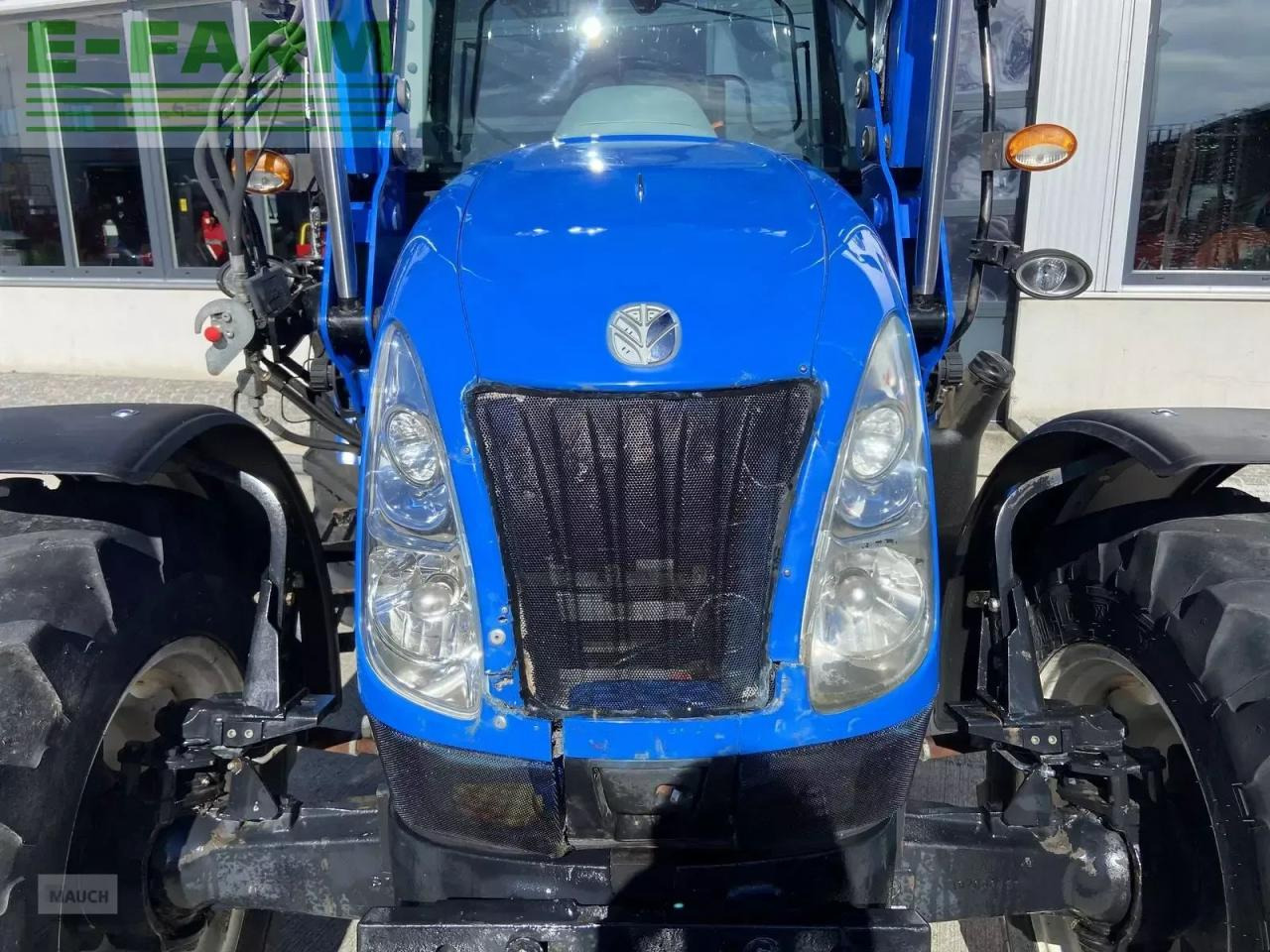 New Holland t5030 - Трактор: фото 3 New Holland t5030 - Трактор: фото 3
