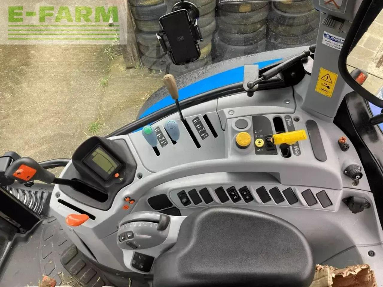 New Holland t6.155 electro command - Трактор: фото 5 New Holland t6.155 electro command - Трактор: фото 5