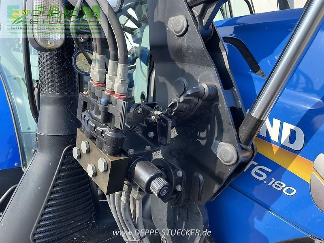 New Holland t6.180 - Трактор: фото 3 New Holland t6.180 - Трактор: фото 3