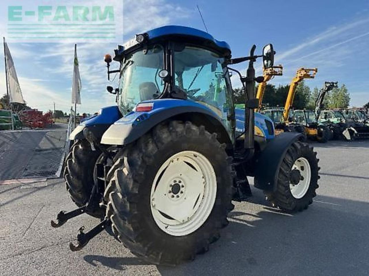 New Holland t6030 - Трактор: фото 4 New Holland t6030 - Трактор: фото 4