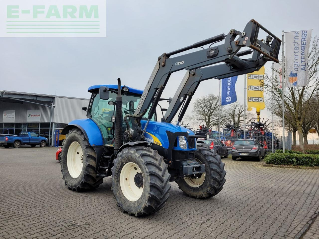 New Holland t6070 elite Elite - Трактор: фото 2 New Holland t6070 elite Elite - Трактор: фото 2