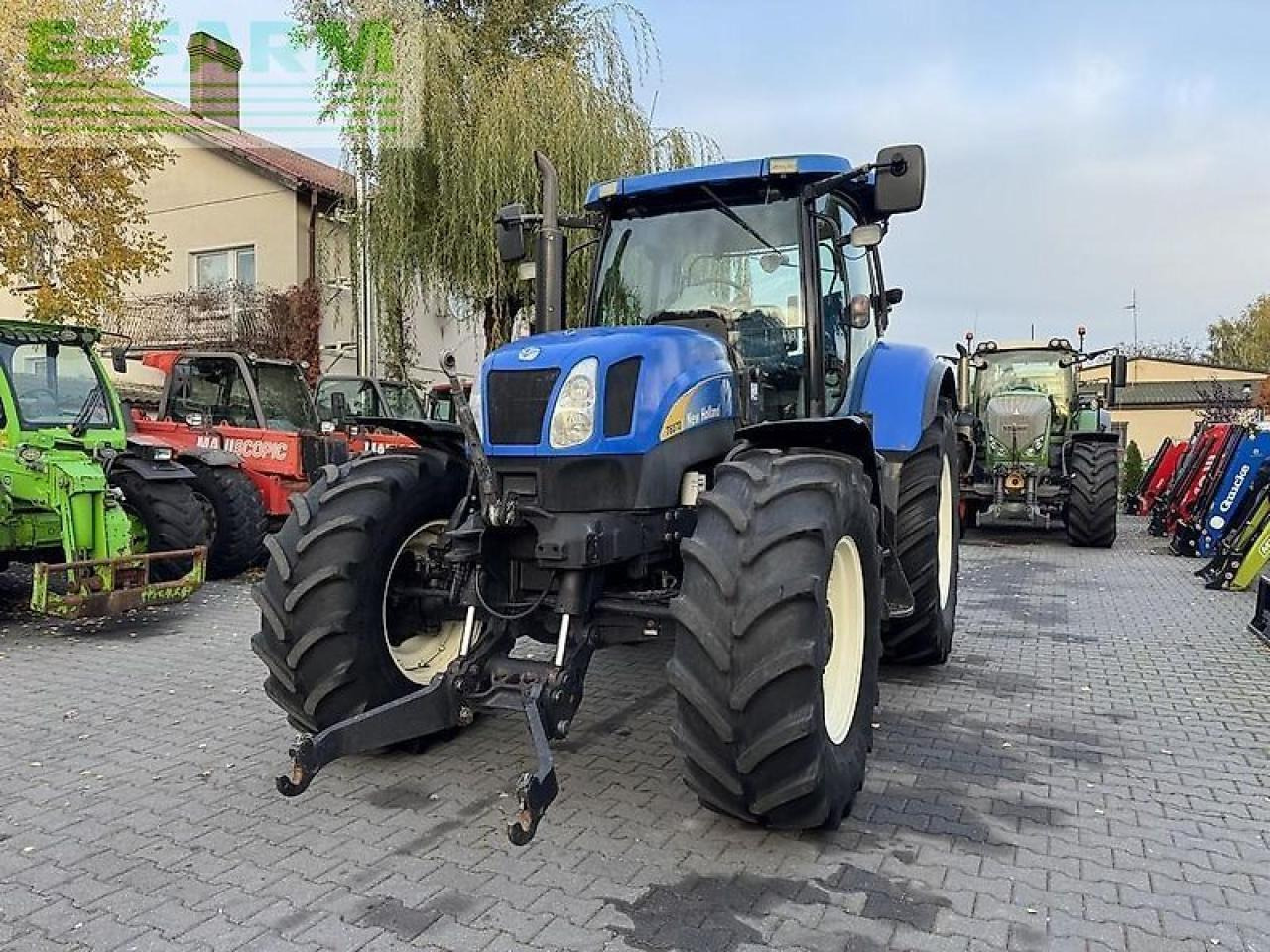 New Holland t6070 powercommand - Трактор: фото 2 New Holland t6070 powercommand - Трактор: фото 2
