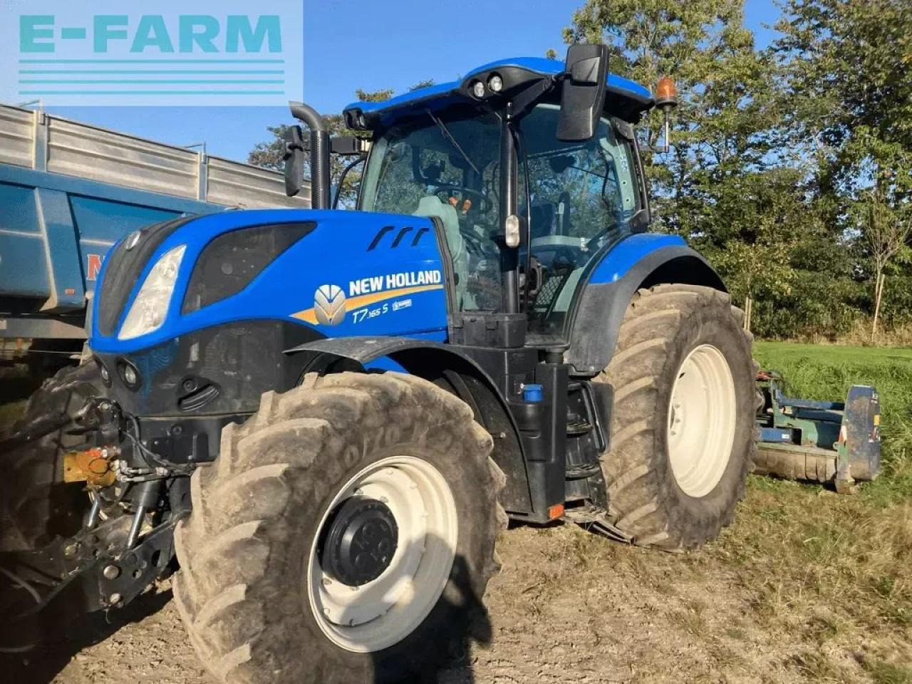 New Holland t7.165s range command s5 - Трактор: фото 1 New Holland t7.165s range command s5 - Трактор: фото 1