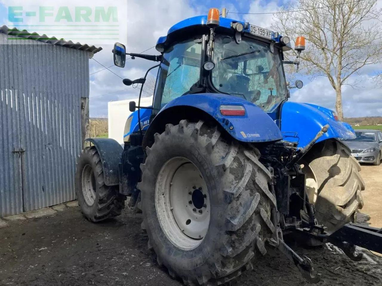 New Holland t7.200 range command swii - Трактор: фото 4 New Holland t7.200 range command swii - Трактор: фото 4