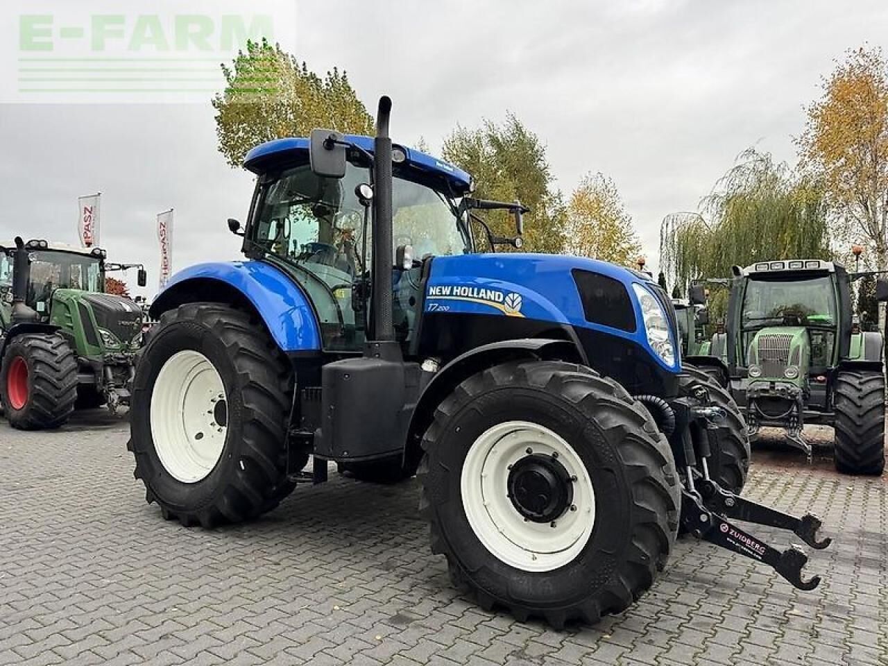 New Holland t7.200 rangecommand - Трактор: фото 4 New Holland t7.200 rangecommand - Трактор: фото 4