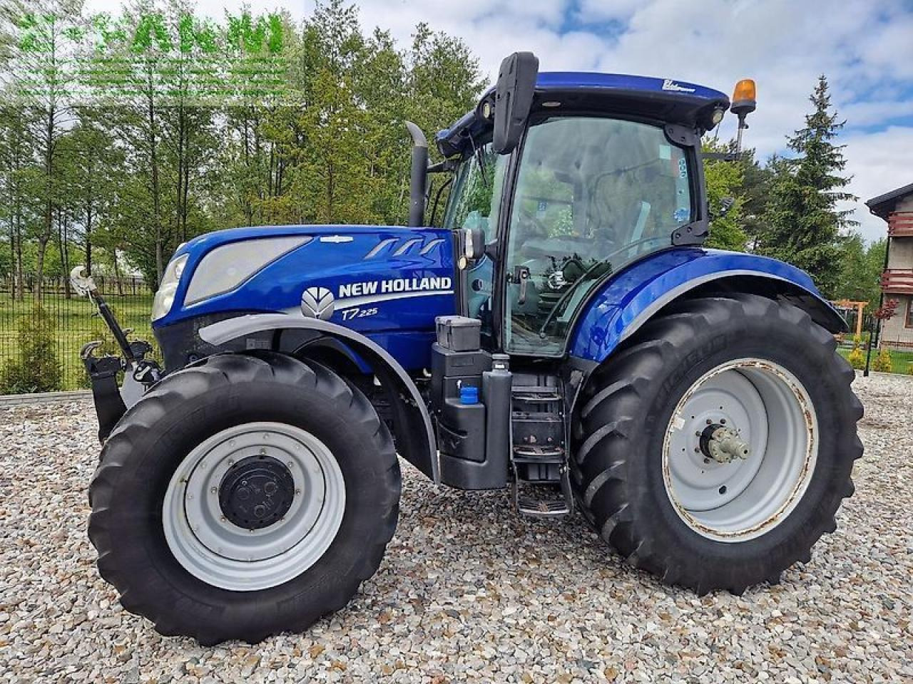 New Holland t7.225 autocommand blue power - Трактор: фото 3 New Holland t7.225 autocommand blue power - Трактор: фото 3