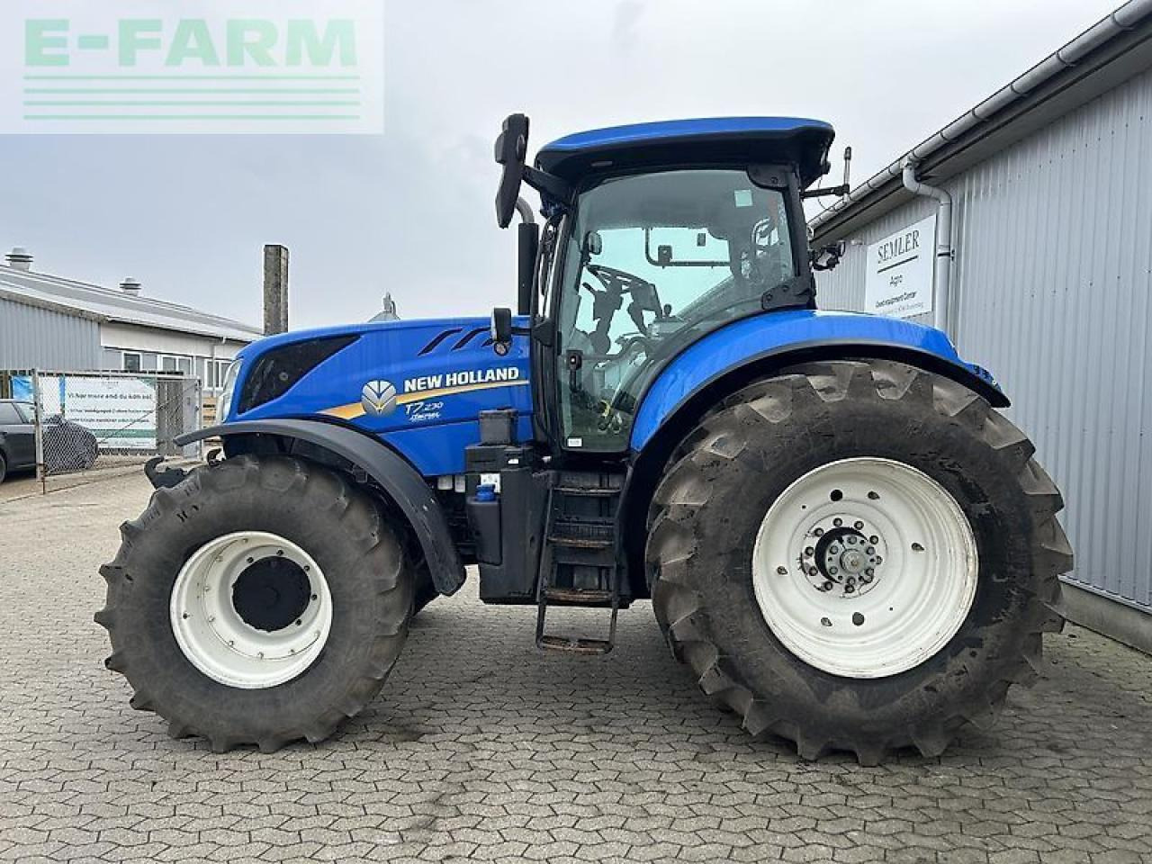 New Holland t7.230 - Трактор: фото 2 New Holland t7.230 - Трактор: фото 2