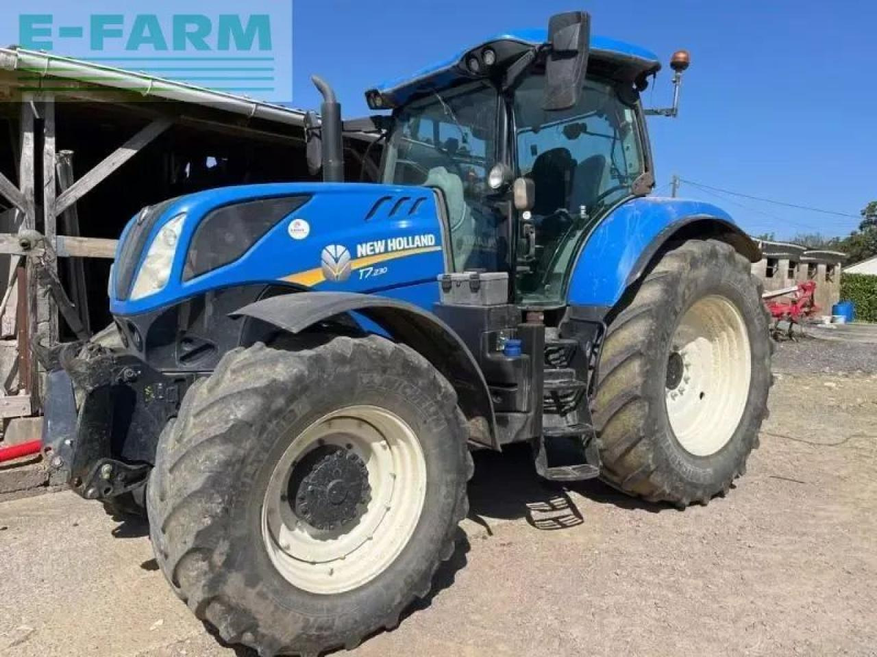 New Holland t7-230pc - Трактор: фото 2 New Holland t7-230pc - Трактор: фото 2