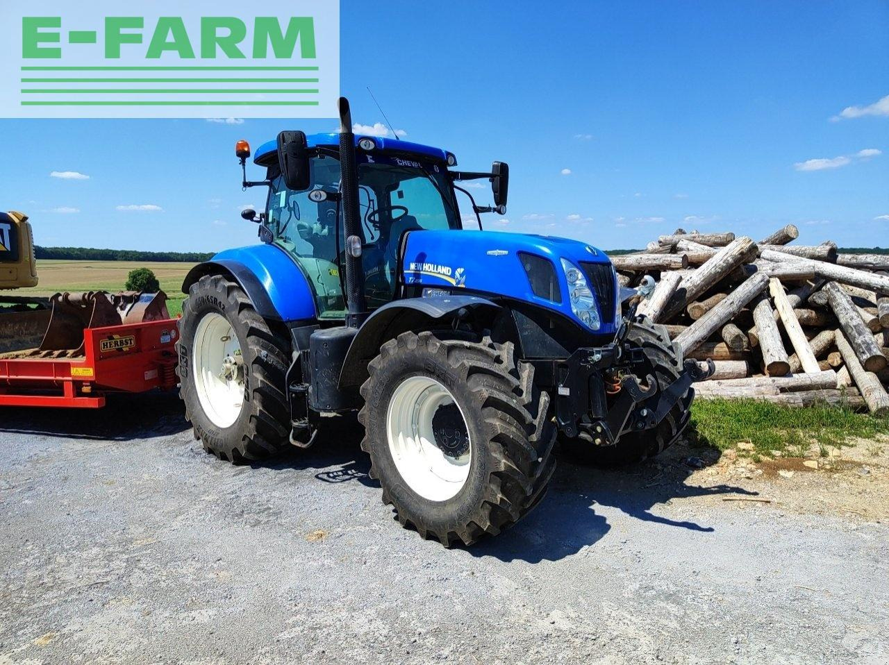 New Holland t7.235 ac - Трактор: фото 4 New Holland t7.235 ac - Трактор: фото 4