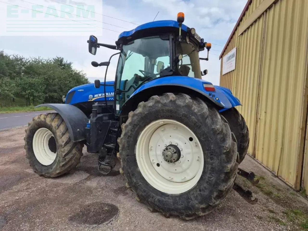New Holland t7.250 ac - Трактор: фото 4 New Holland t7.250 ac - Трактор: фото 4