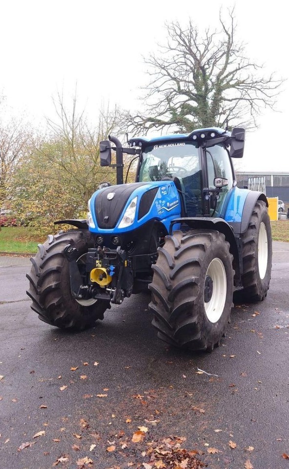 New Holland t7.270 autocommand - Трактор: фото 1 New Holland t7.270 autocommand - Трактор: фото 1