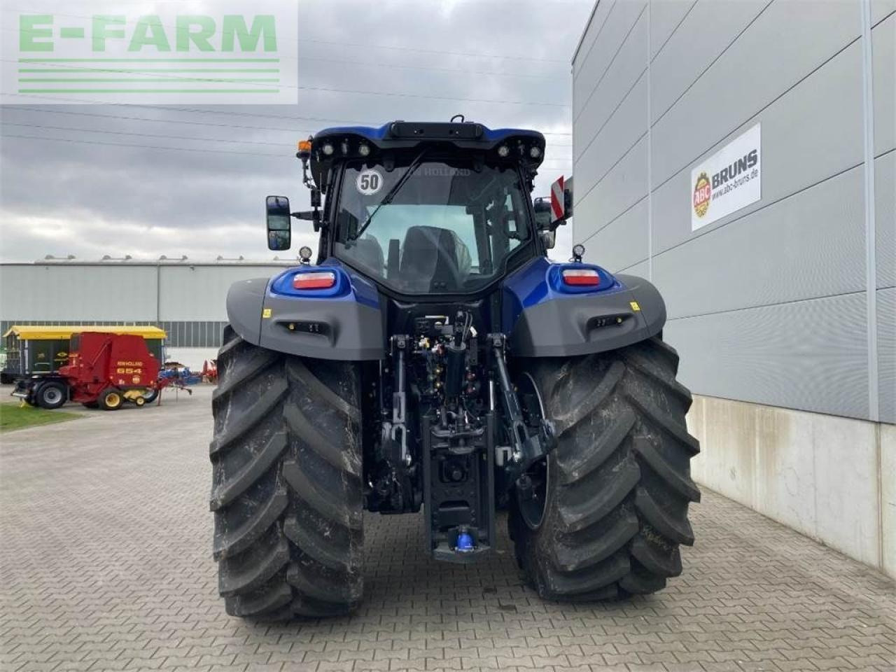 New Holland t7.315 hd autocommand new gen - Трактор: фото 3 New Holland t7.315 hd autocommand new gen - Трактор: фото 3