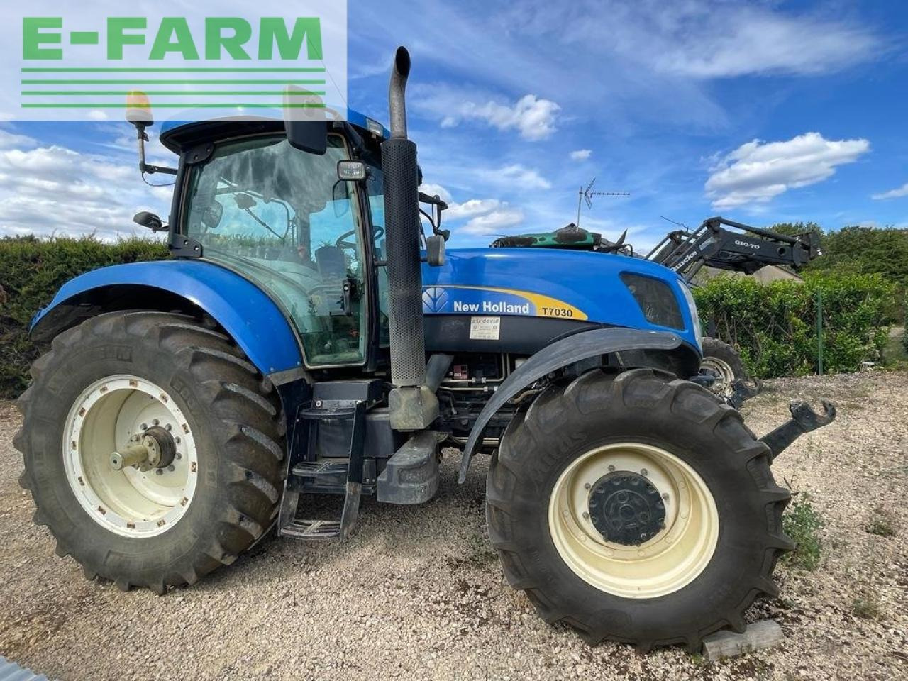 New Holland t7030 - Трактор: фото 3 New Holland t7030 - Трактор: фото 3