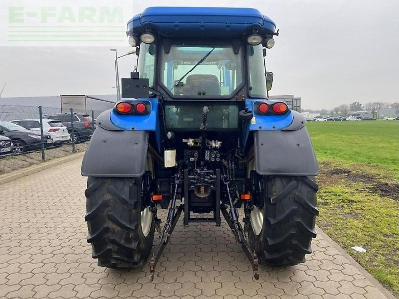 New Holland td5.115 mit frontlader & druckluft - Трактор: фото 5 New Holland td5.115 mit frontlader & druckluft - Трактор: фото 5