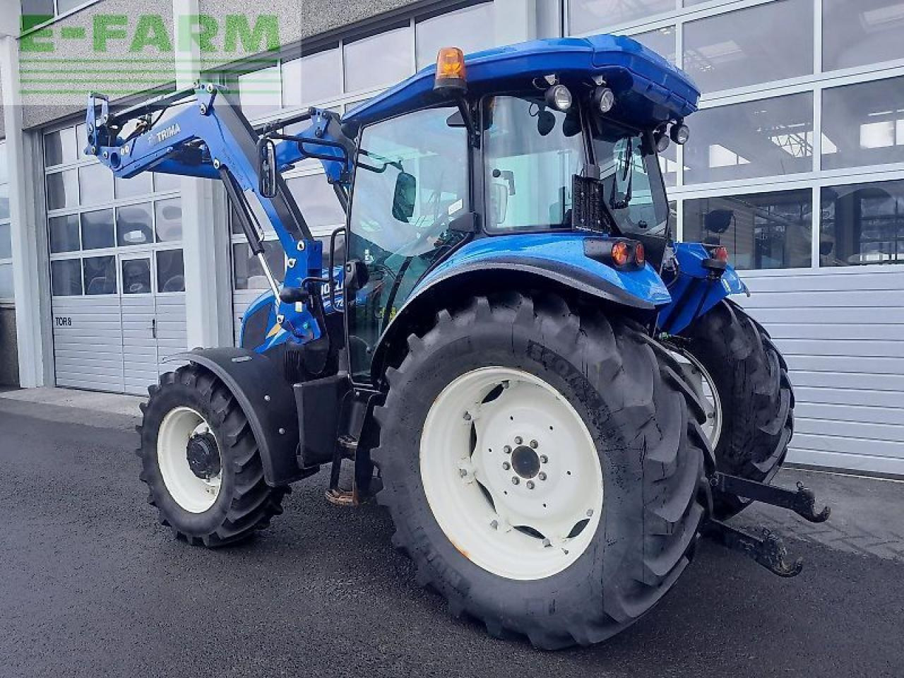 New Holland td5.95 - Трактор: фото 2 New Holland td5.95 - Трактор: фото 2