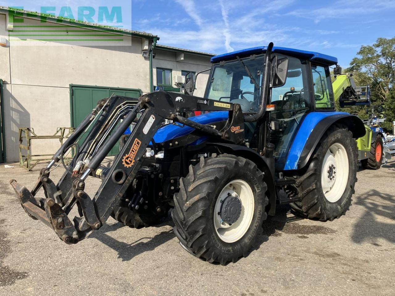 New Holland tl80 (4wd) - Трактор: фото 1 New Holland tl80 (4wd) - Трактор: фото 1