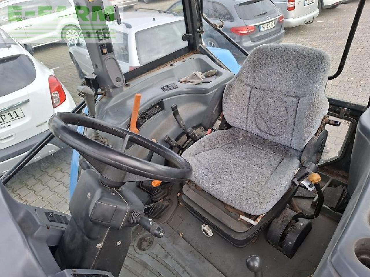 Трактор New Holland tla 80: фото 11 Трактор New Holland tla 80: фото 11