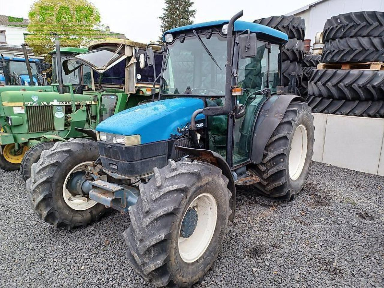 New Holland tn 75 s S - Трактор: фото 1 New Holland tn 75 s S - Трактор: фото 1