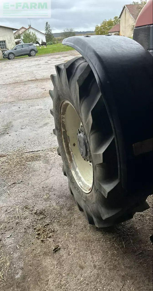 New Holland ts110 - Трактор: фото 5 New Holland ts110 - Трактор: фото 5