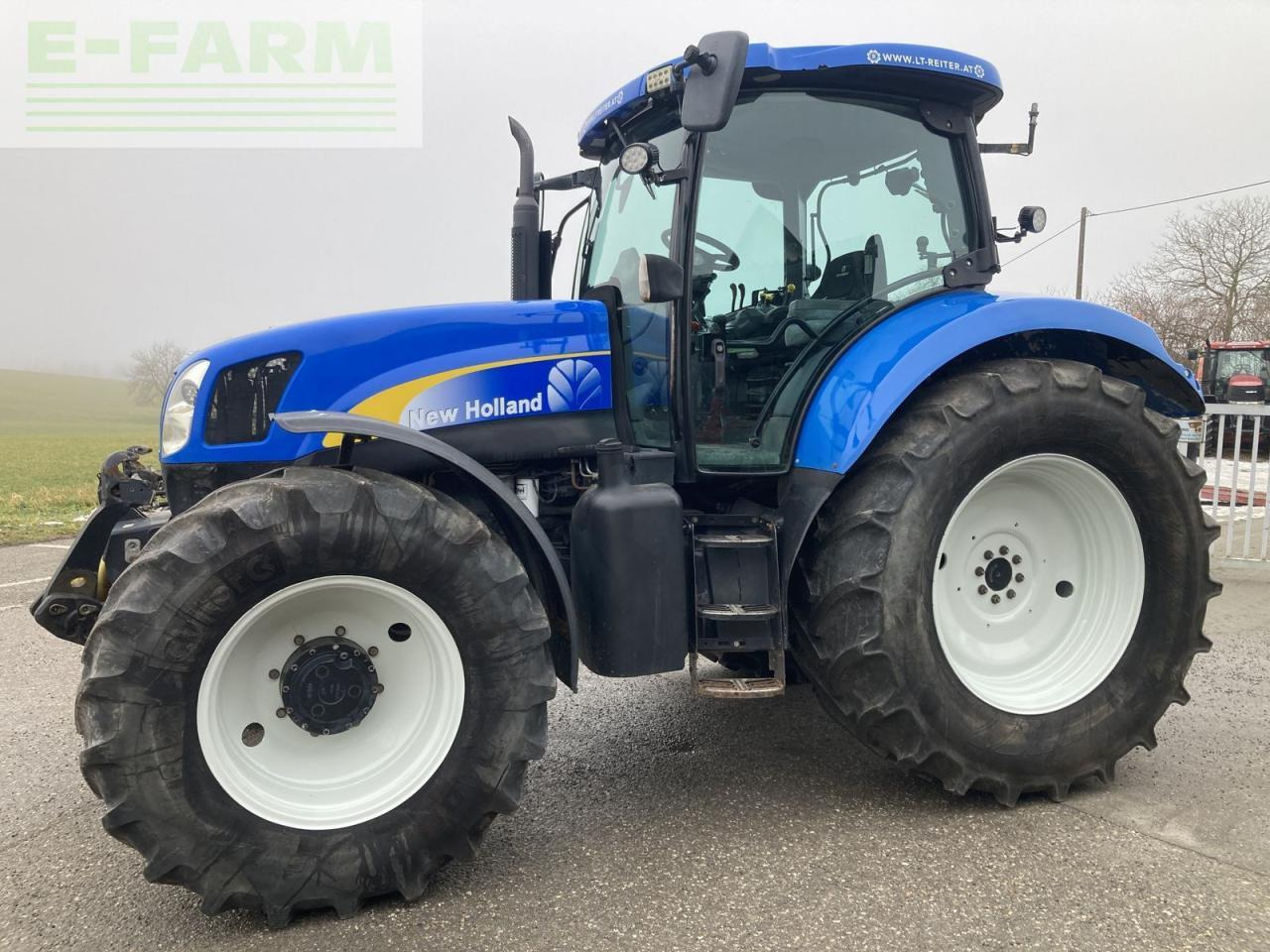 New Holland ts135a - Трактор: фото 2 New Holland ts135a - Трактор: фото 2
