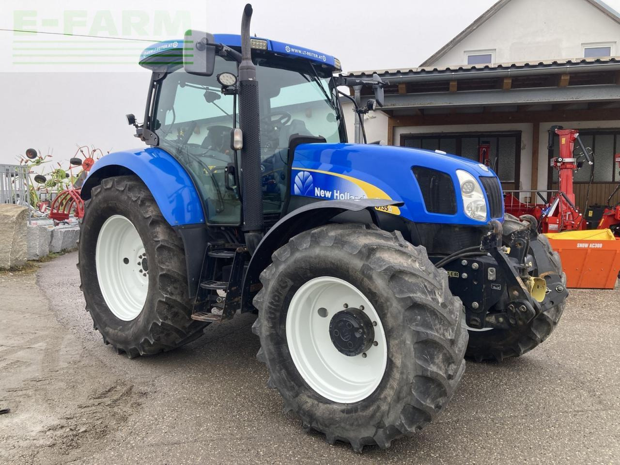 New Holland ts135a - Трактор: фото 4 New Holland ts135a - Трактор: фото 4