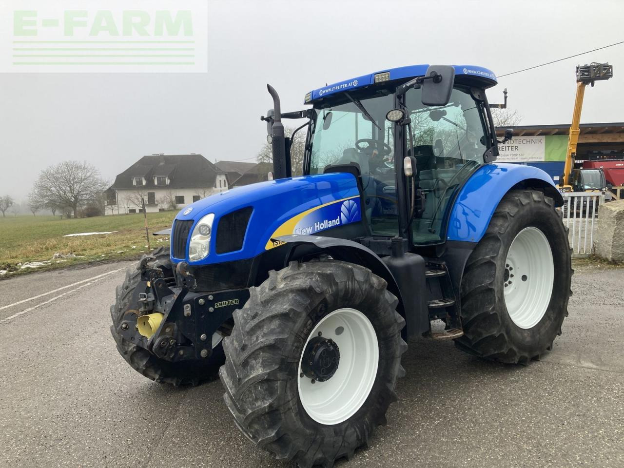 New Holland ts135a - Трактор: фото 1 New Holland ts135a - Трактор: фото 1