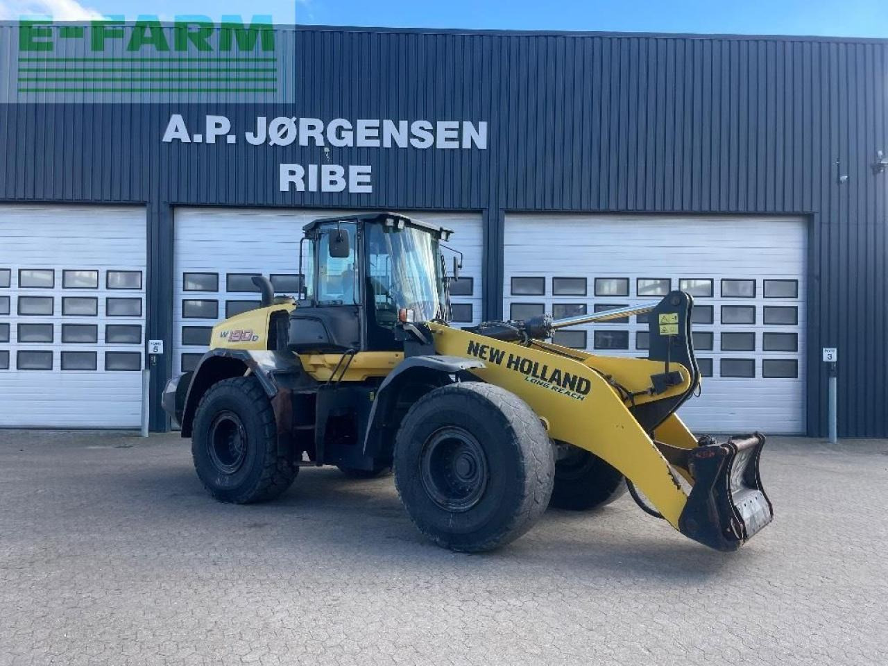 New Holland w 190 - Мини-экскаватор: фото 1 New Holland w 190 - Мини-экскаватор: фото 1