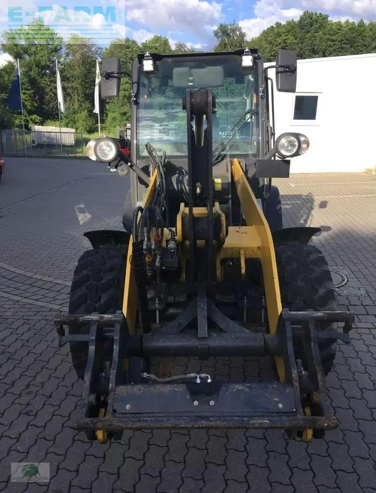 New Holland w50c - Мини-экскаватор: фото 2 New Holland w50c - Мини-экскаватор: фото 2
