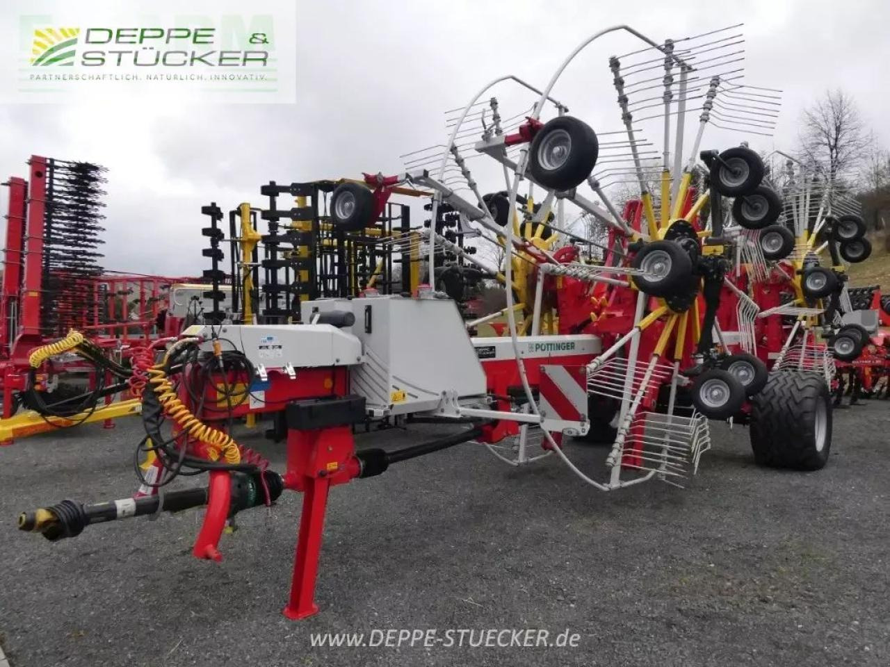 Pöttinger top 1403 c - Сеноворошилка: фото 2 Pöttinger top 1403 c - Сеноворошилка: фото 2