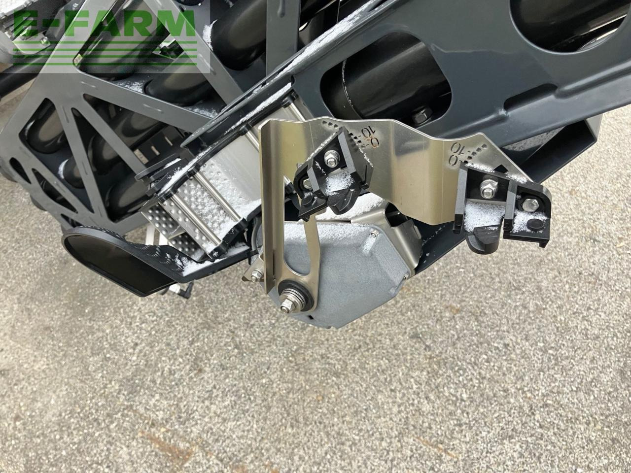 Разбрасыватель удобрений Rauch: фото 10 Разбрасыватель удобрений Rauch: фото 10