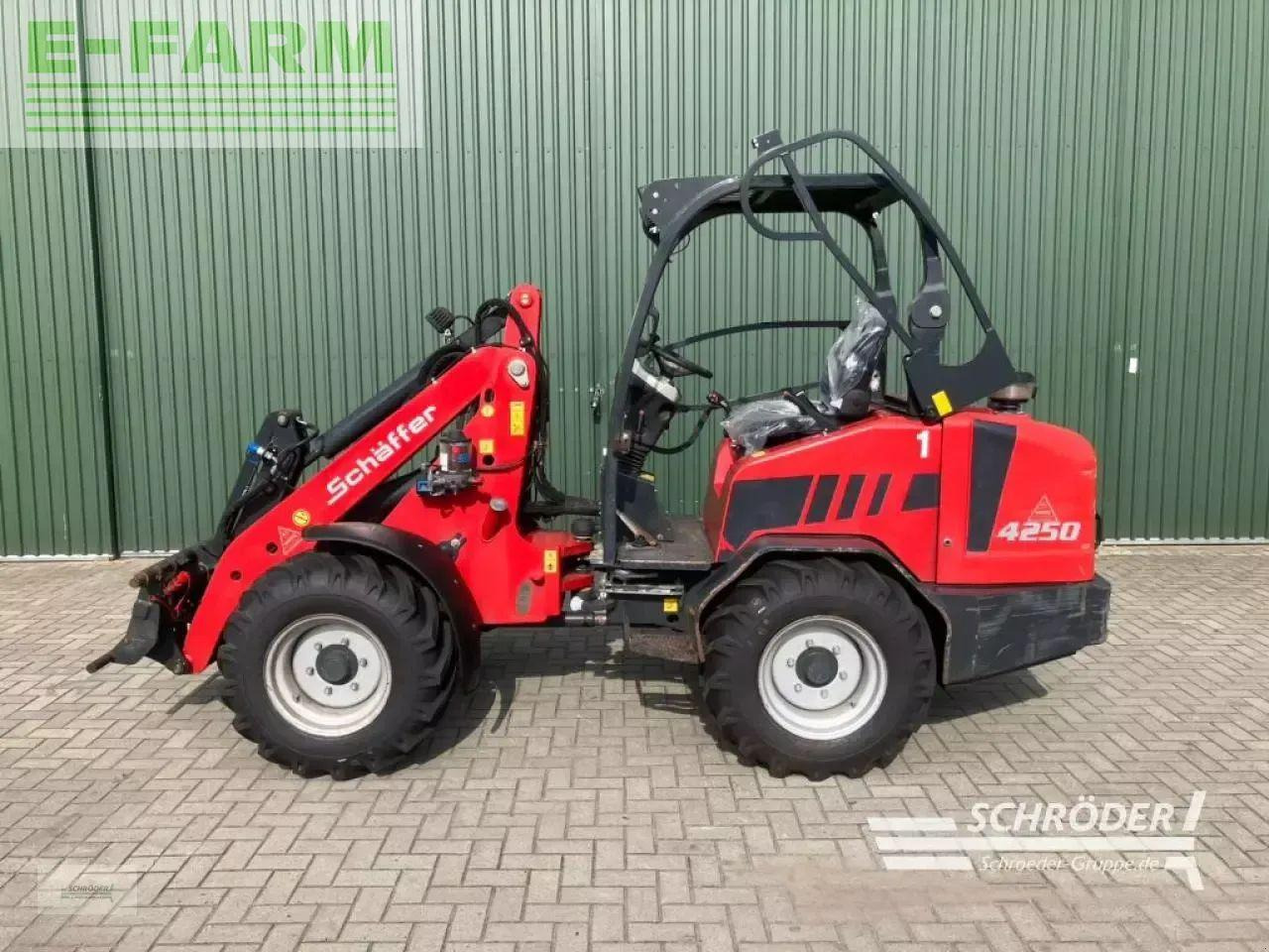 Schäffer 4250 - Колёсный погрузчик: фото 3 Schäffer 4250 - Колёсный погрузчик: фото 3