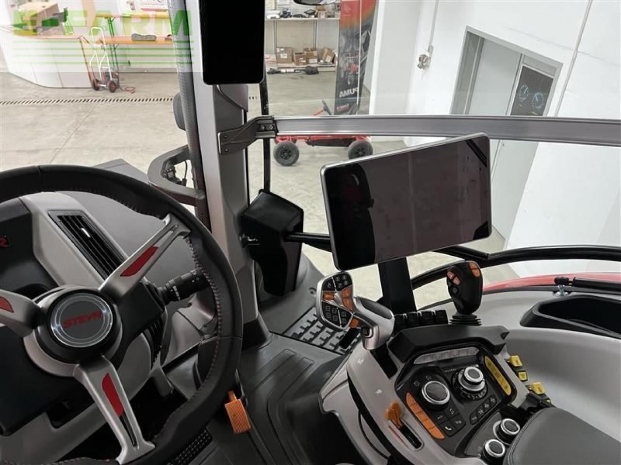 Steyr 6300 terrus cvt (stage v) CVT - Трактор: фото 4 Steyr 6300 terrus cvt (stage v) CVT - Трактор: фото 4