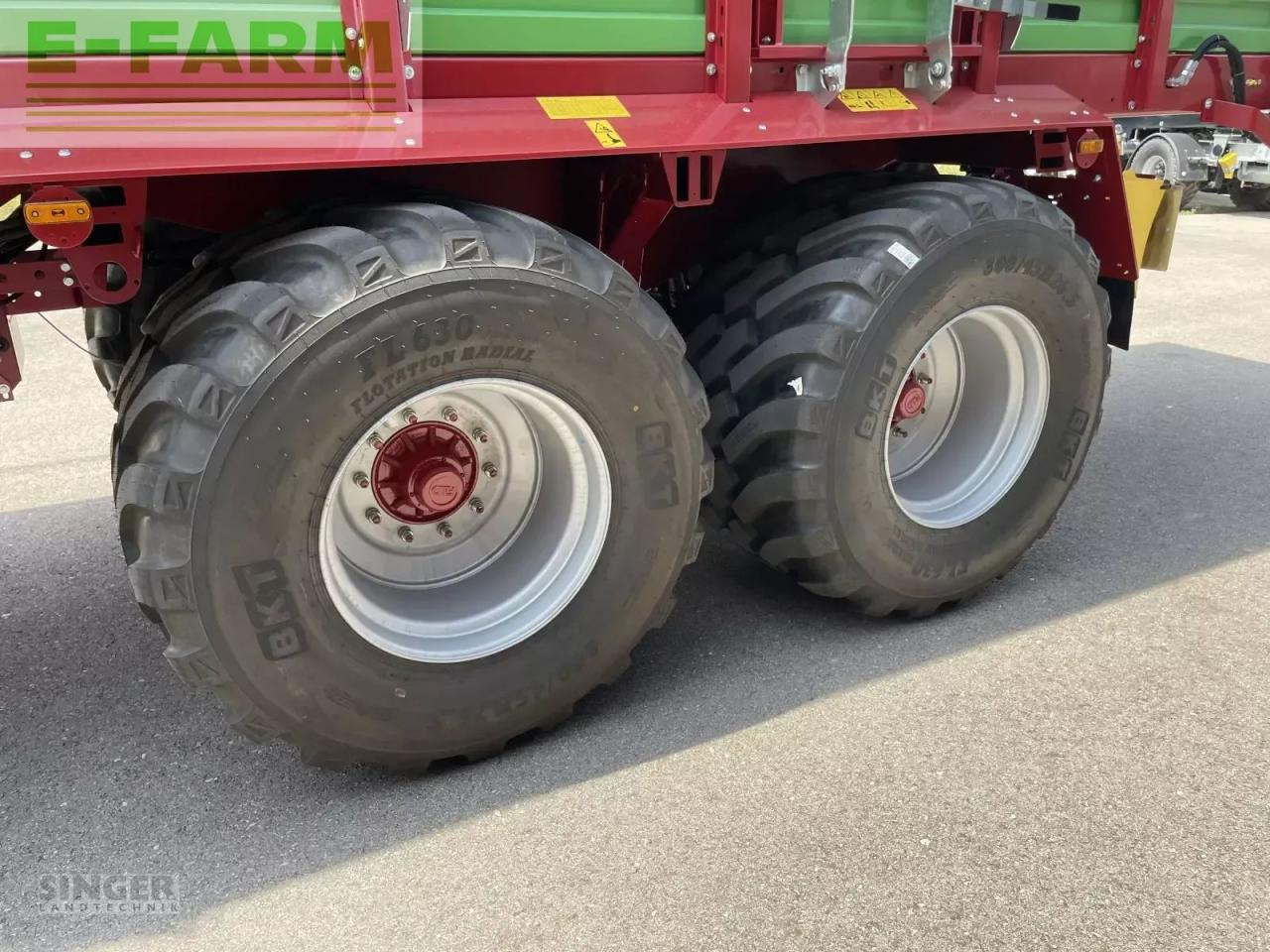 Strautmann giga-vitesse 4002 cfs - Самозагружающийся прицеп: фото 5 Strautmann giga-vitesse 4002 cfs - Самозагружающийся прицеп: фото 5