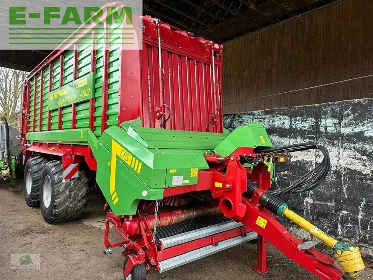 Strautmann giga-vitesse cfs 4002 - Самозагружающийся прицеп: фото 1 Strautmann giga-vitesse cfs 4002 - Самозагружающийся прицеп: фото 1