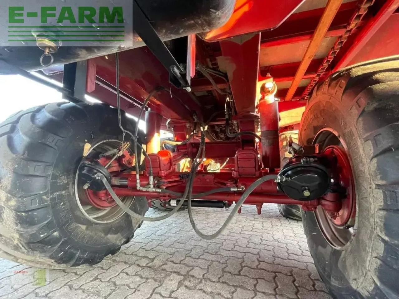 Strautmann giga vitesse cfs 4002 do - Самозагружающийся прицеп: фото 4 Strautmann giga vitesse cfs 4002 do - Самозагружающийся прицеп: фото 4