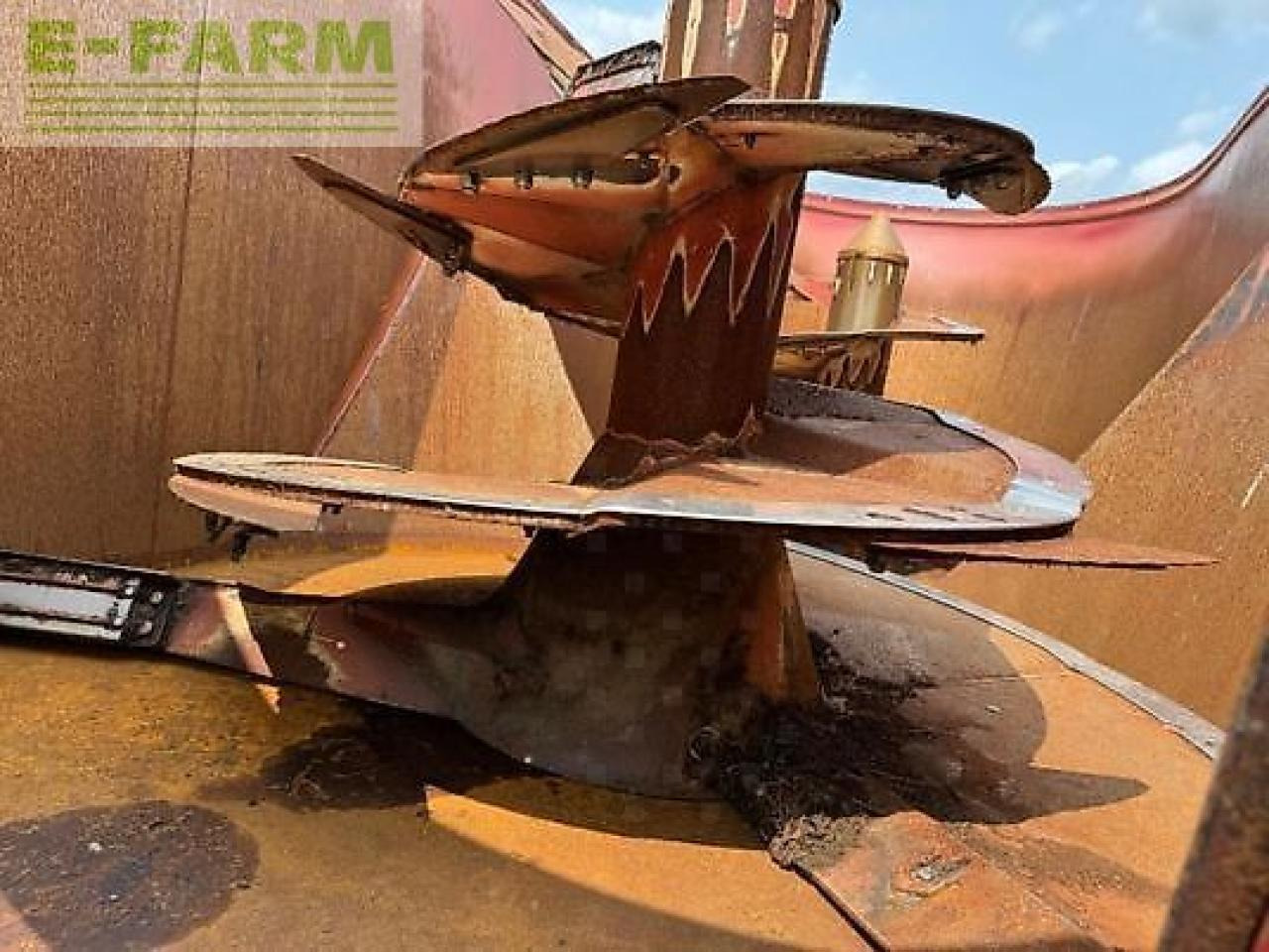 Strautmann vertimix 2401 - Инвентарь для животноводства: фото 5 Strautmann vertimix 2401 - Инвентарь для животноводства: фото 5