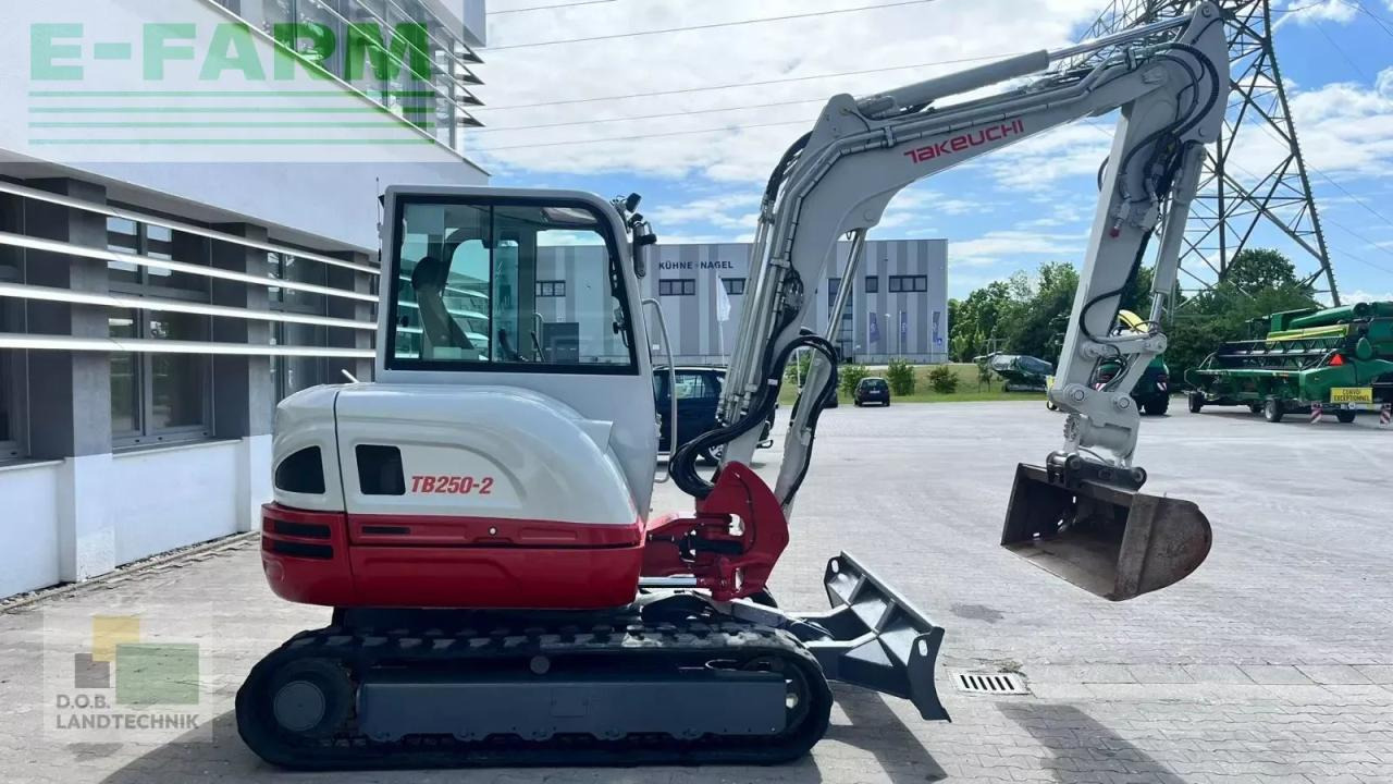 Takeuchi tb 250 - Мини-экскаватор: фото 4 Takeuchi tb 250 - Мини-экскаватор: фото 4