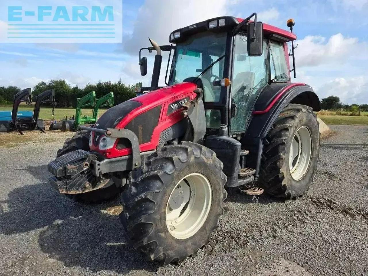 Valtra n103 - Трактор: фото 1 Valtra n103 - Трактор: фото 1