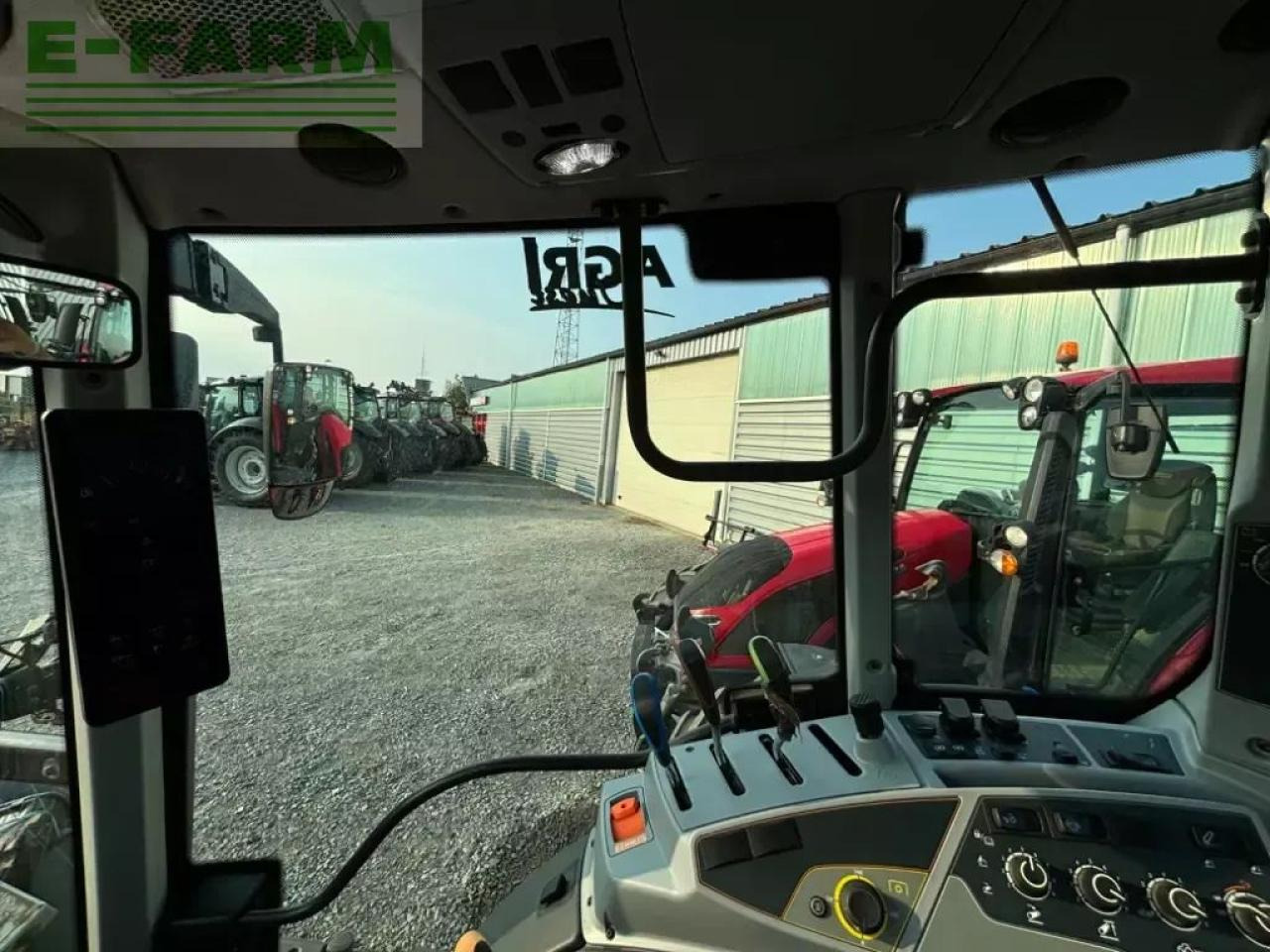 Трактор Valtra n135h: фото 6