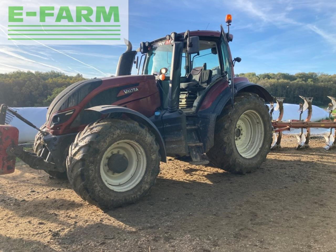 Valtra t 154 hi - Трактор: фото 1 Valtra t 154 hi - Трактор: фото 1