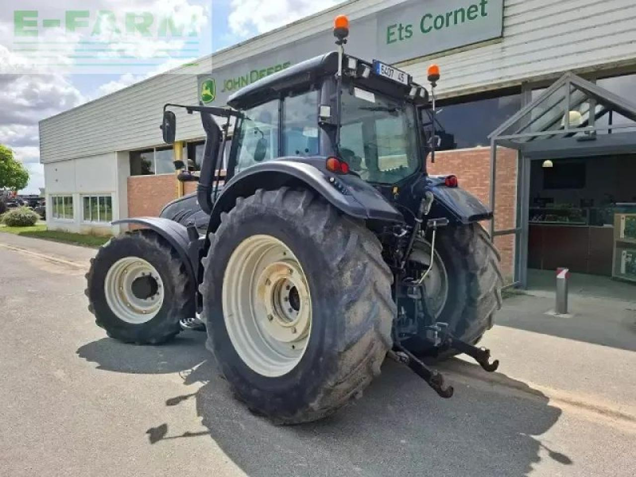 Valtra t172 - Трактор: фото 4 Valtra t172 - Трактор: фото 4