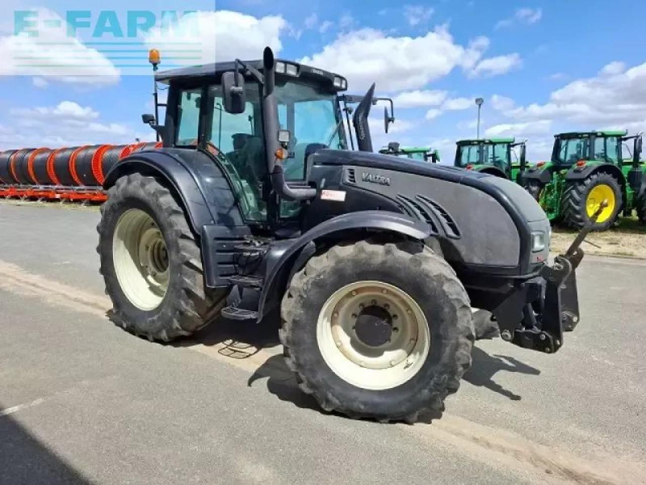 Valtra t172 - Трактор: фото 2 Valtra t172 - Трактор: фото 2