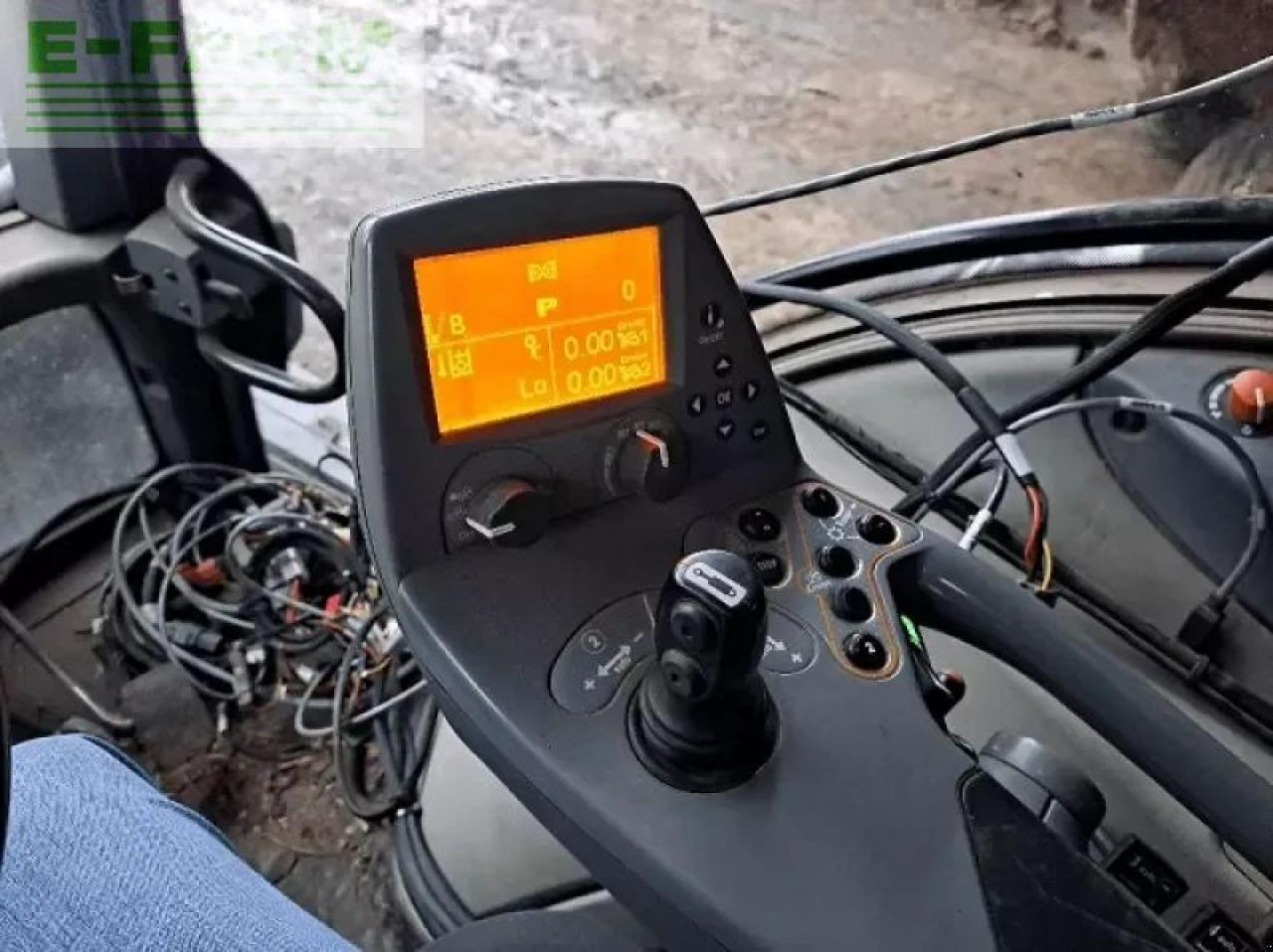 Трактор Valtra t172: фото 6