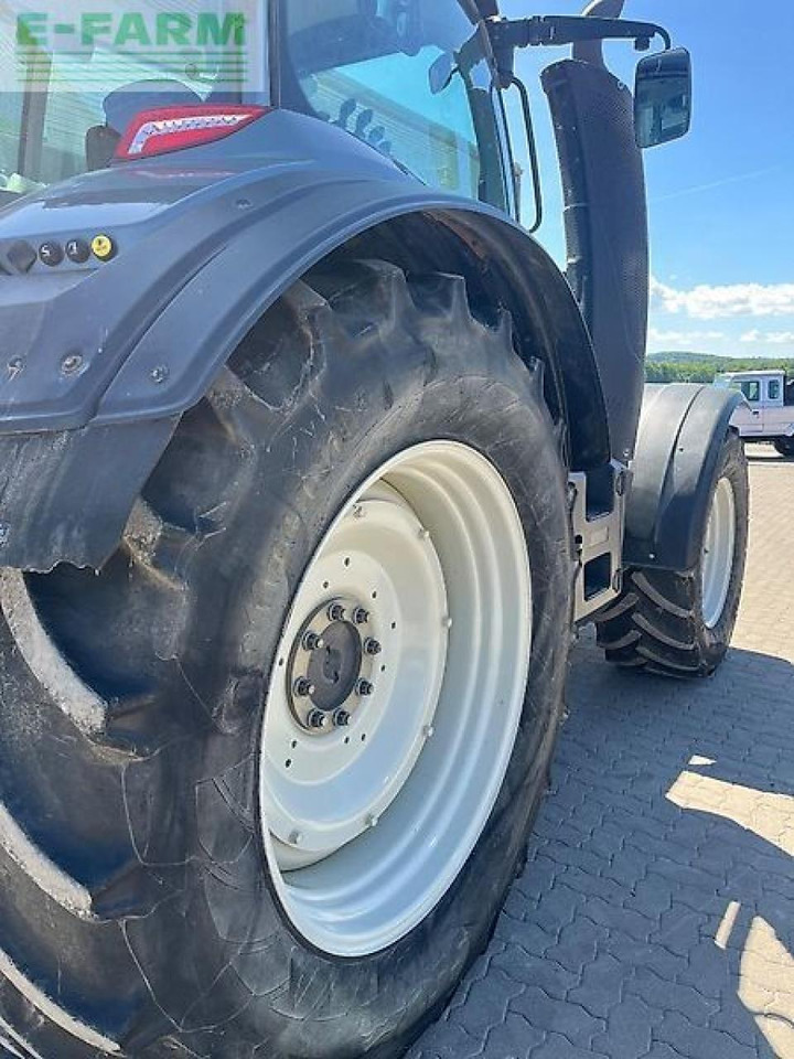 Valtra t174es - Трактор: фото 3 Valtra t174es - Трактор: фото 3