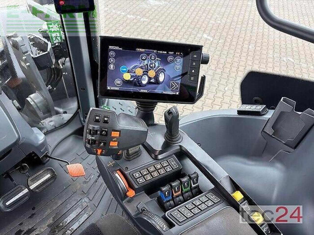 Valtra t235d - Трактор: фото 2 Valtra t235d - Трактор: фото 2