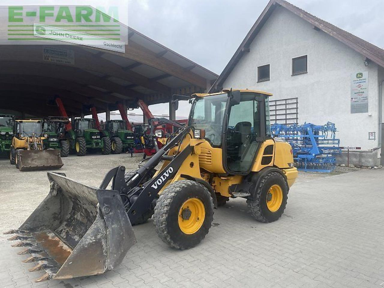 Volvo l 25f - Мини-экскаватор: фото 1 Volvo l 25f - Мини-экскаватор: фото 1