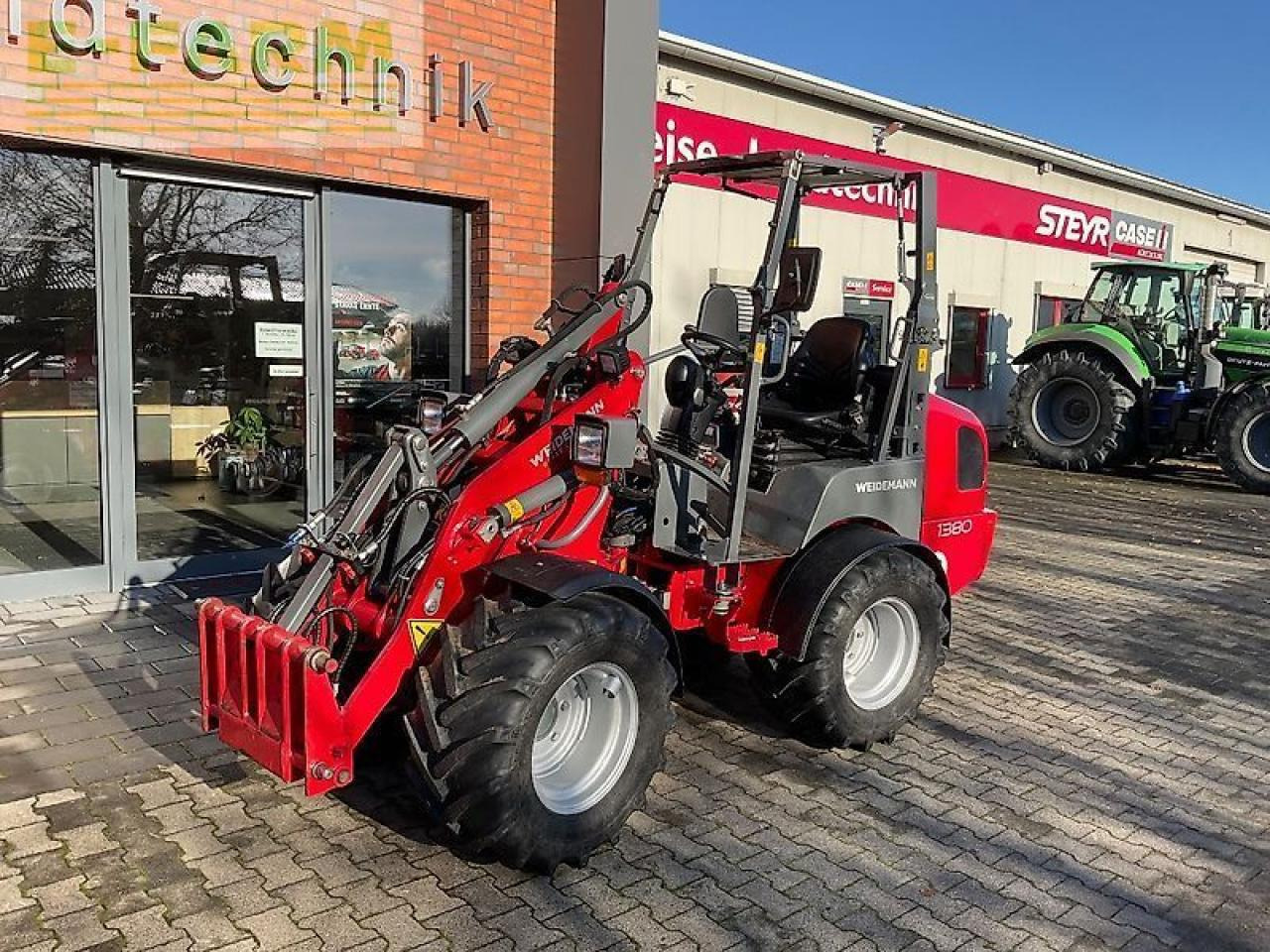 Weidemann 1380 - Мини-экскаватор: фото 2 Weidemann 1380 - Мини-экскаватор: фото 2
