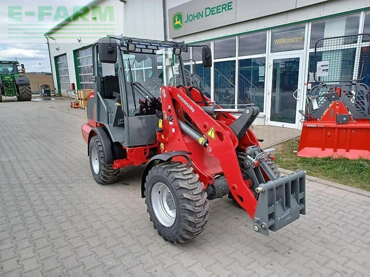 Weidemann 2080lp - Мини-экскаватор: фото 1 Weidemann 2080lp - Мини-экскаватор: фото 1